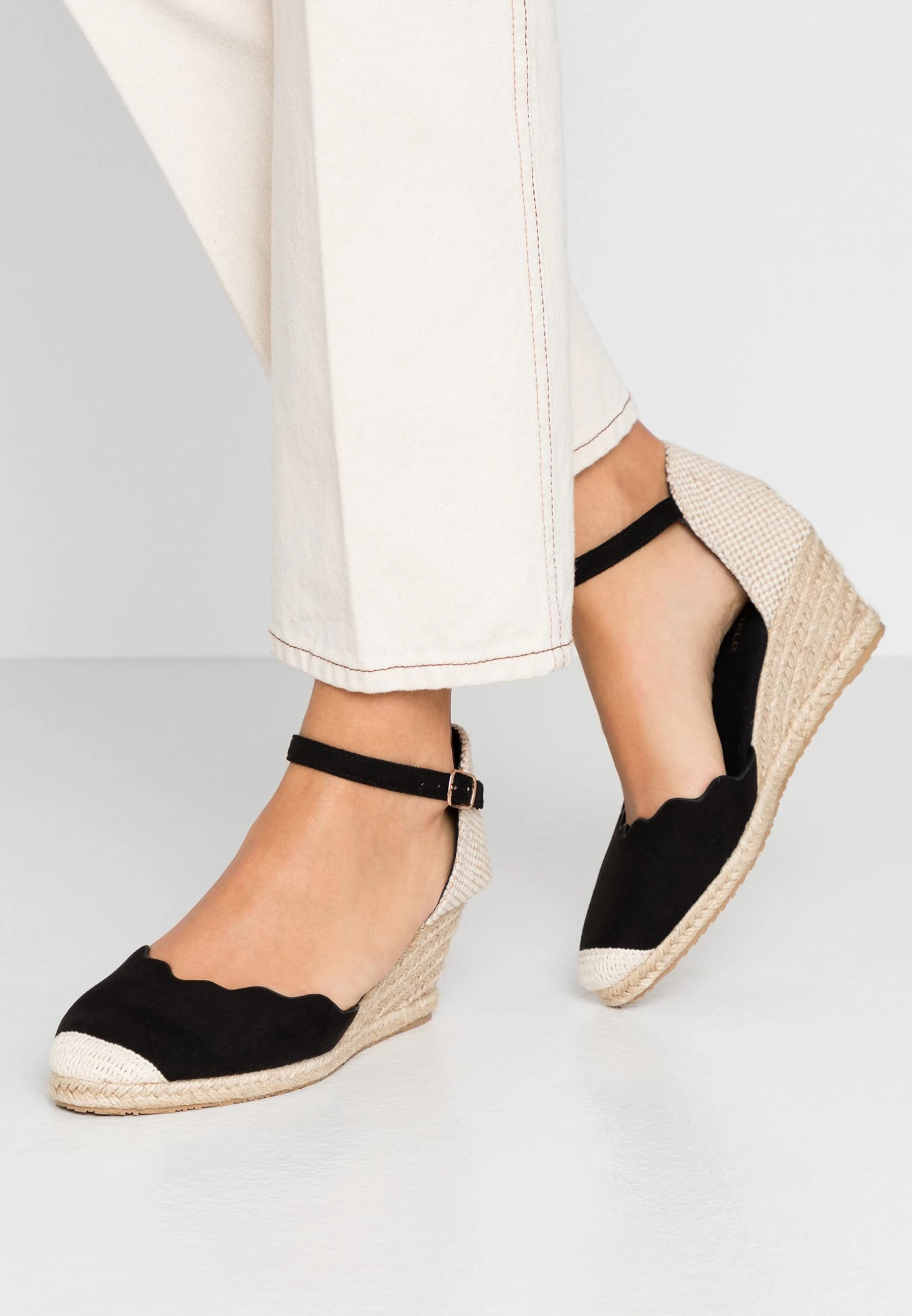 Escarpins Compensés - Black 1 Escarpins Compensés - Black