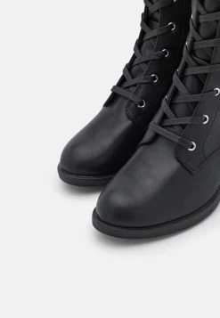 W-Berta - Bottes À Lacets - Black -Anna Field Chaussure 75fb3890c6624fdd9c96ce569e23123e